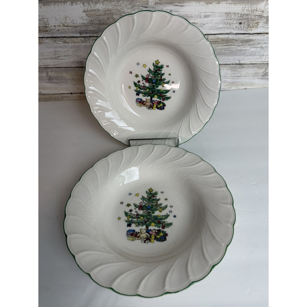 Nikko Happy Holidays 9 1/4" Serving/soup/salad bowl w/Christmas Tree - Mint